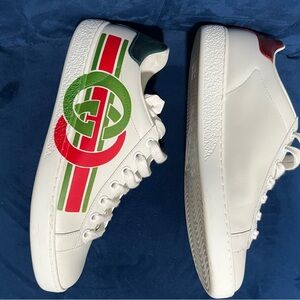 Gucci White Sneakers with Green and Red Stripes